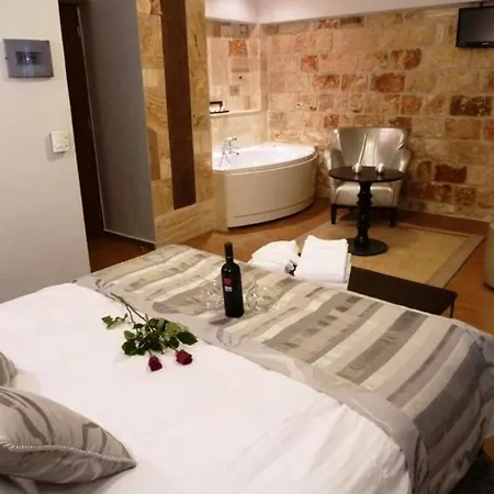 Pensjonat Paramythenio 4*