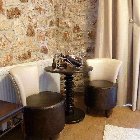 Paramythenio Pensjonat 4*