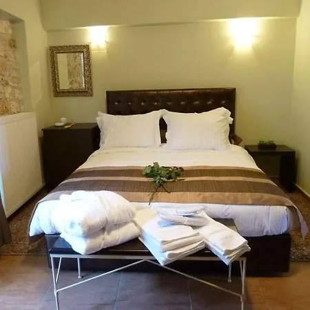 Paramythenio Pensjonat Synikia Mesi Trikalon