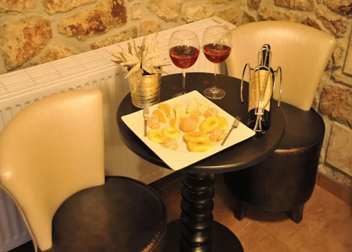 Paramythenio Konukevi